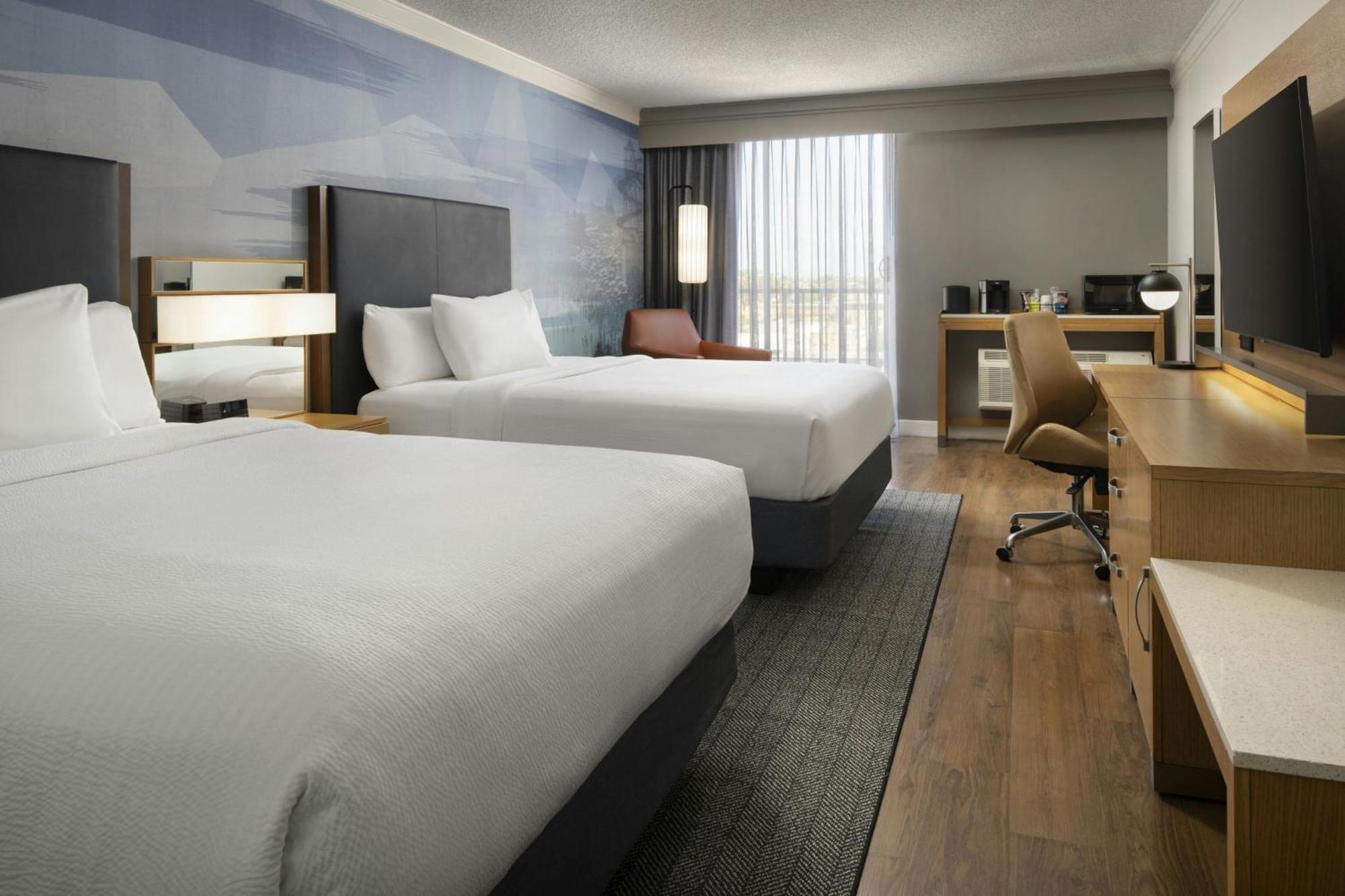Courtyard By Marriott Long Beach Downtown Exterior foto